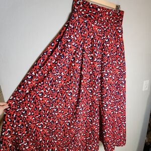 NWT TOV LA Red White Blue Leopard Pleated Maxi Floor Skirt Pockets Size 42 Large